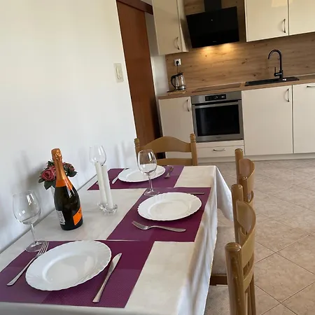 Soldic-razanj Apartment *